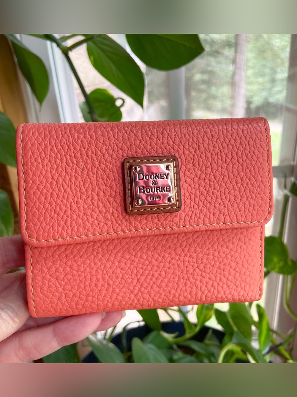 Dooney & Bourke Coral Pink Pebbled Leather Small Trifold Flap Wallet Minimalist - Picture 14 of 16